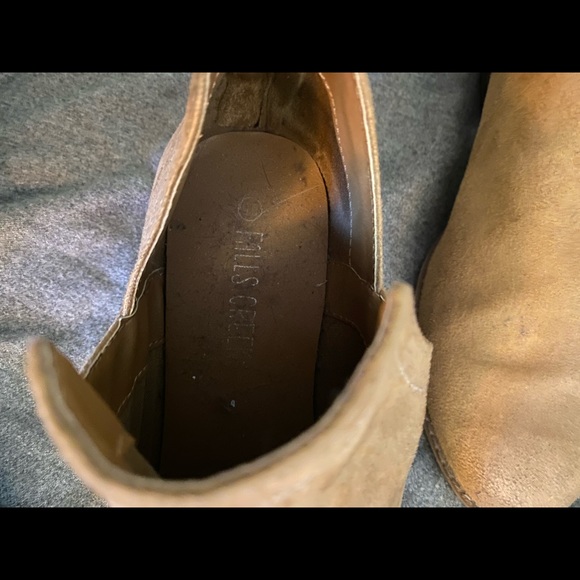 Tan suede booties size 8.5 - Picture 5 of 6